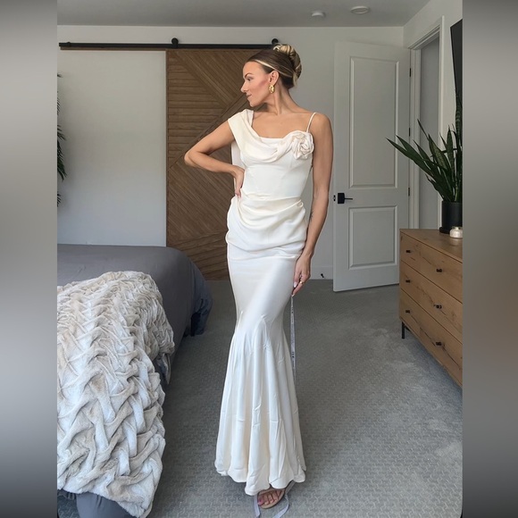 LEAU Cream Satin Dress